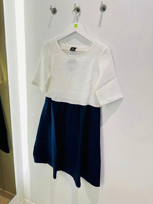Ocean Couture Monte Carlo jurk in blauw en wit